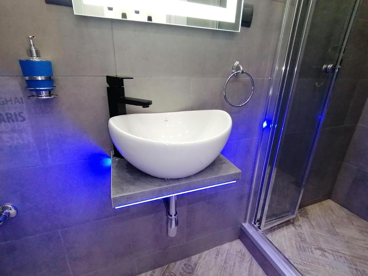 Apartament Сам Центр Міста! Оперний 5Хв Lwów Zewnętrze zdjęcie
