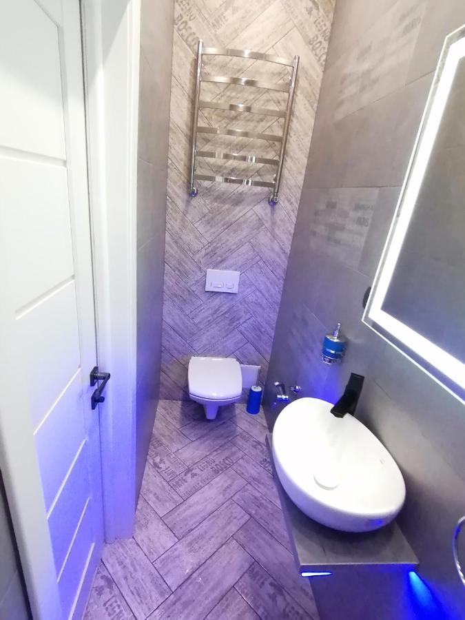 Apartament Сам Центр Міста! Оперний 5Хв Lwów Zewnętrze zdjęcie
